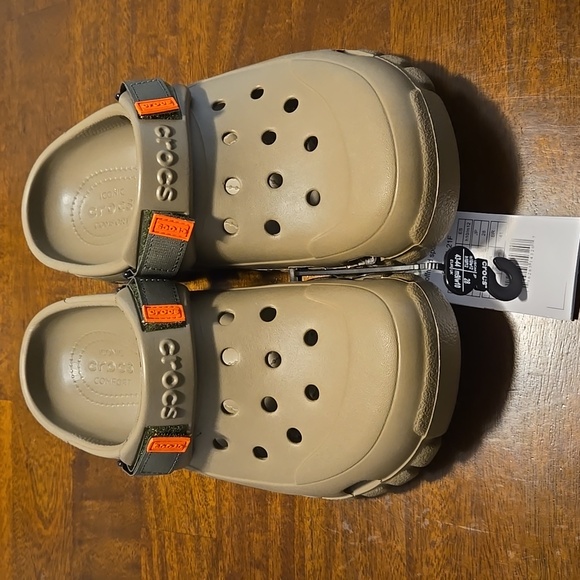 Crocs Off Road Sports Clog - Picture 3 of 8